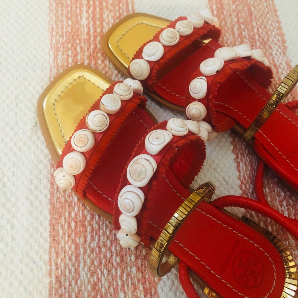 Tory Burch Sinclair seashell sandals 🐚 - Picture 7 of 8
